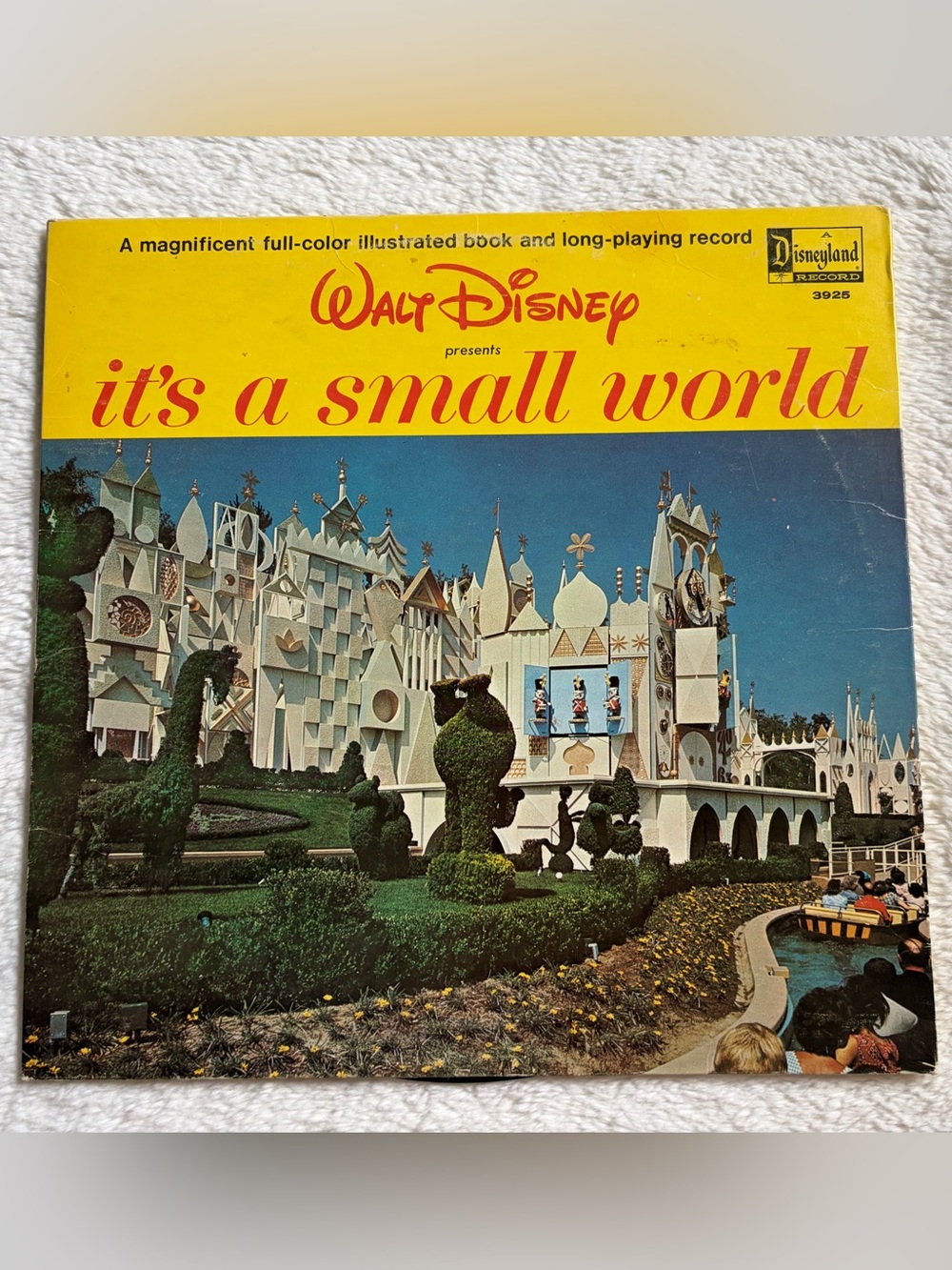 ✨Vintage✨Walt Disney "It's a Small World" Illustrated Book & Record